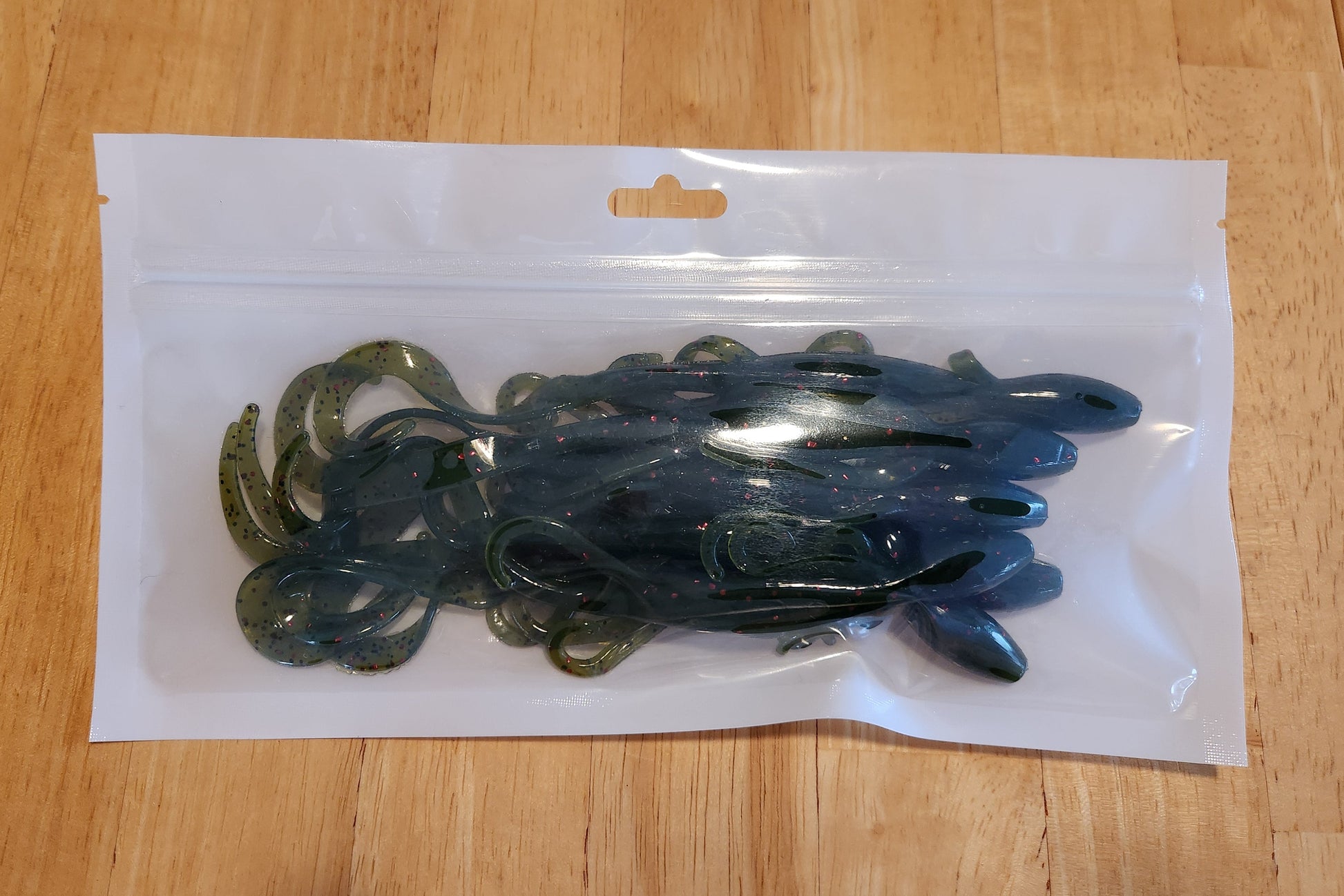 7.75" Lizards in a 8.5x3 Bag